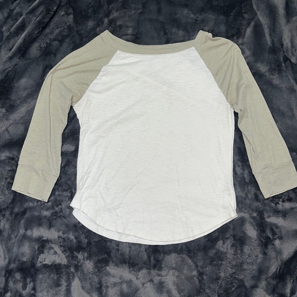 Mossimo long sleeve tee